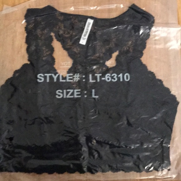 Racer back black bralette - Picture 3 of 4